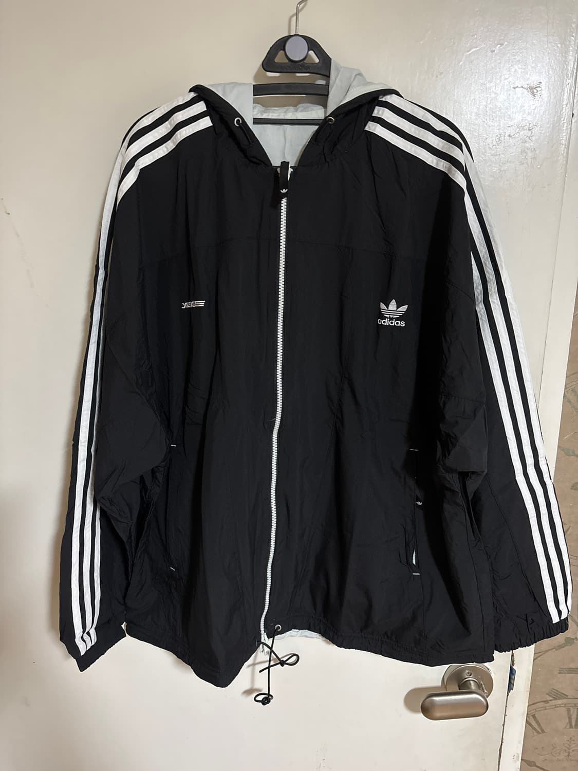 아디다스 x 예스아이씨 BS 자켓 블랙 상품이미지2