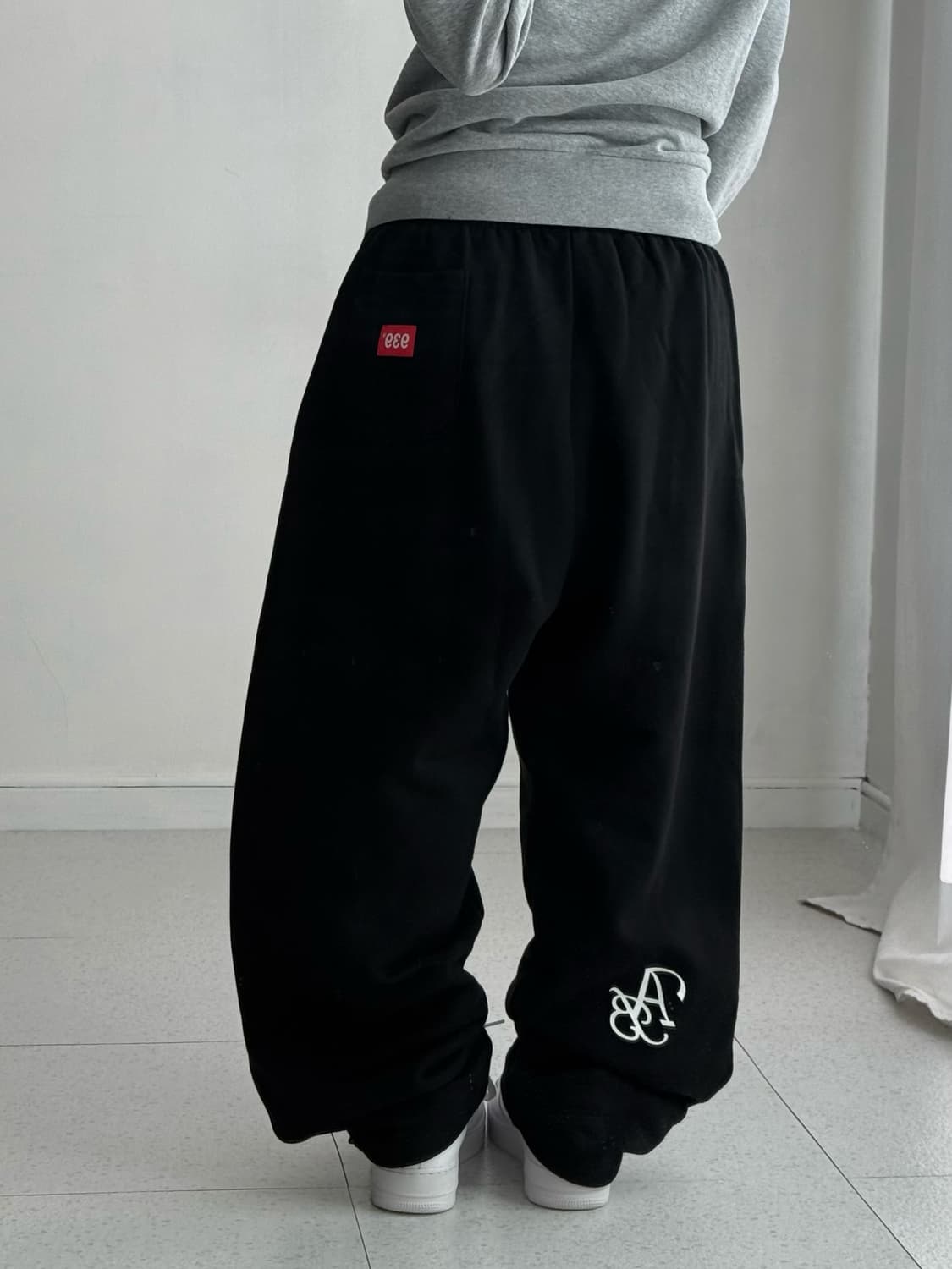 아카이브볼드 스웻팬츠 상품이미지4