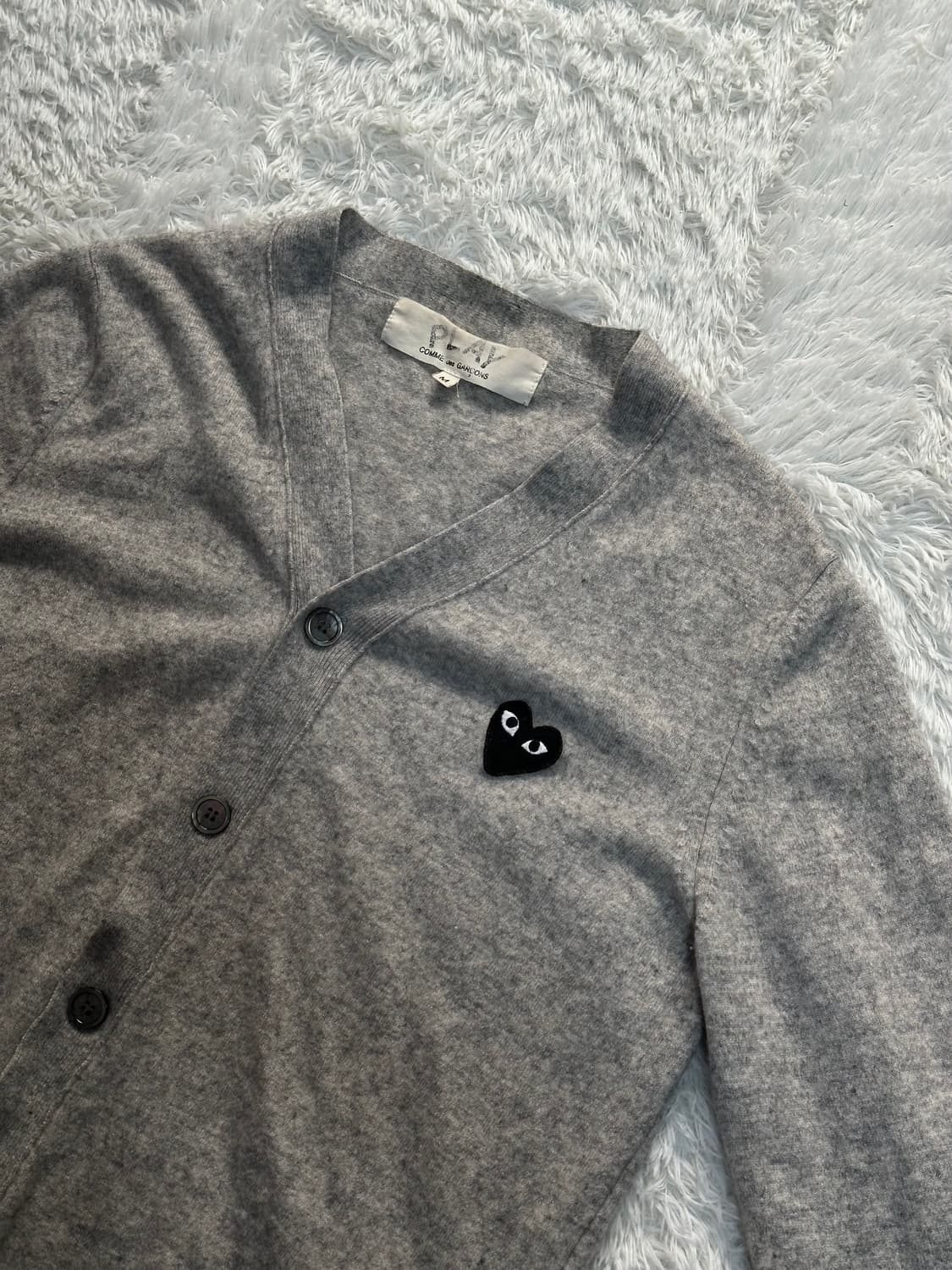 꼼데가르송 PLAY 회색 가디건 상품이미지1