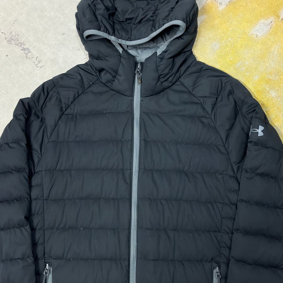 언더아머 덕다운 후드 경량패딩 L 상품이미지2