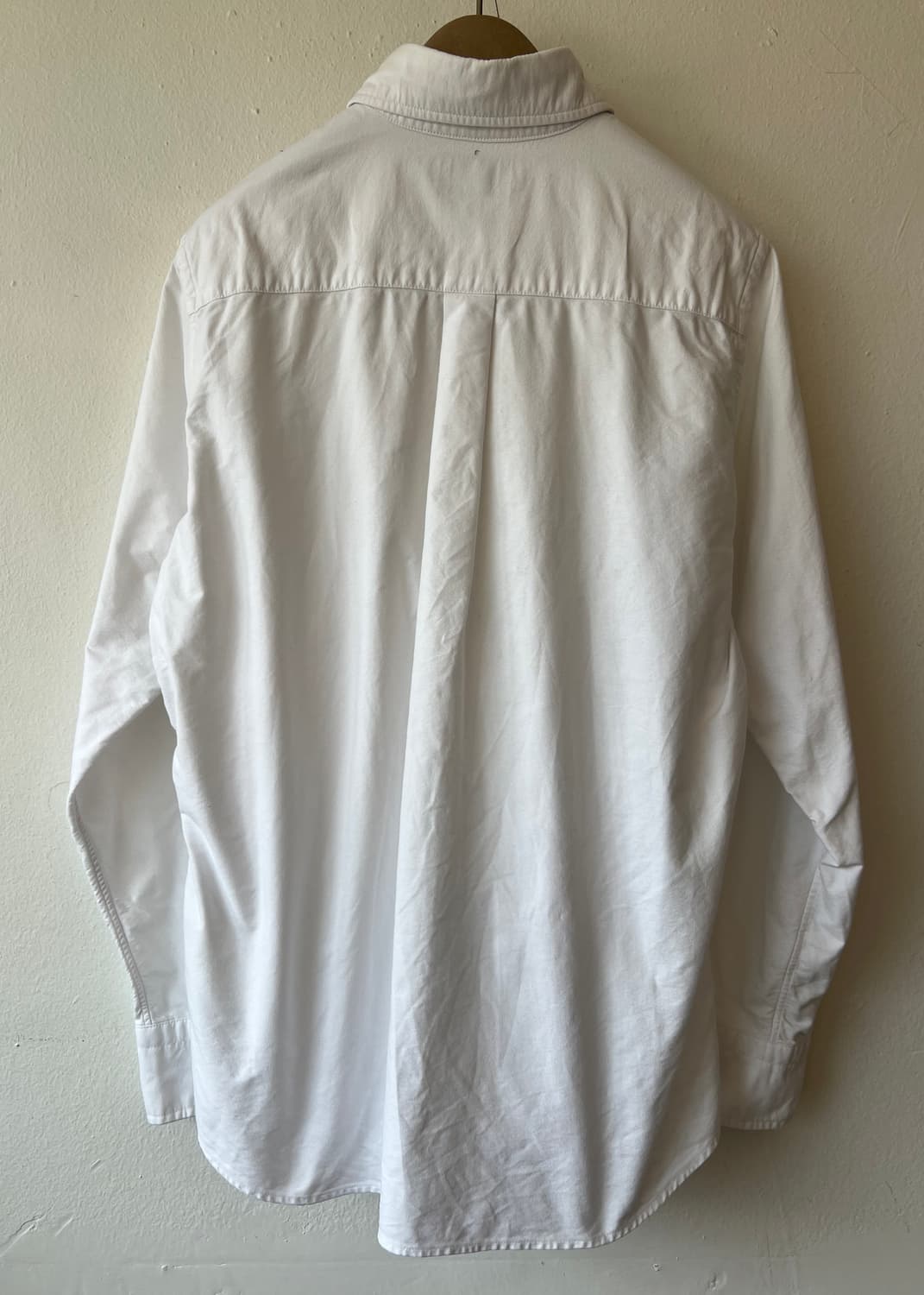 베이프 남여공용 화이트 코튼긴팔셔츠

 상품이미지10