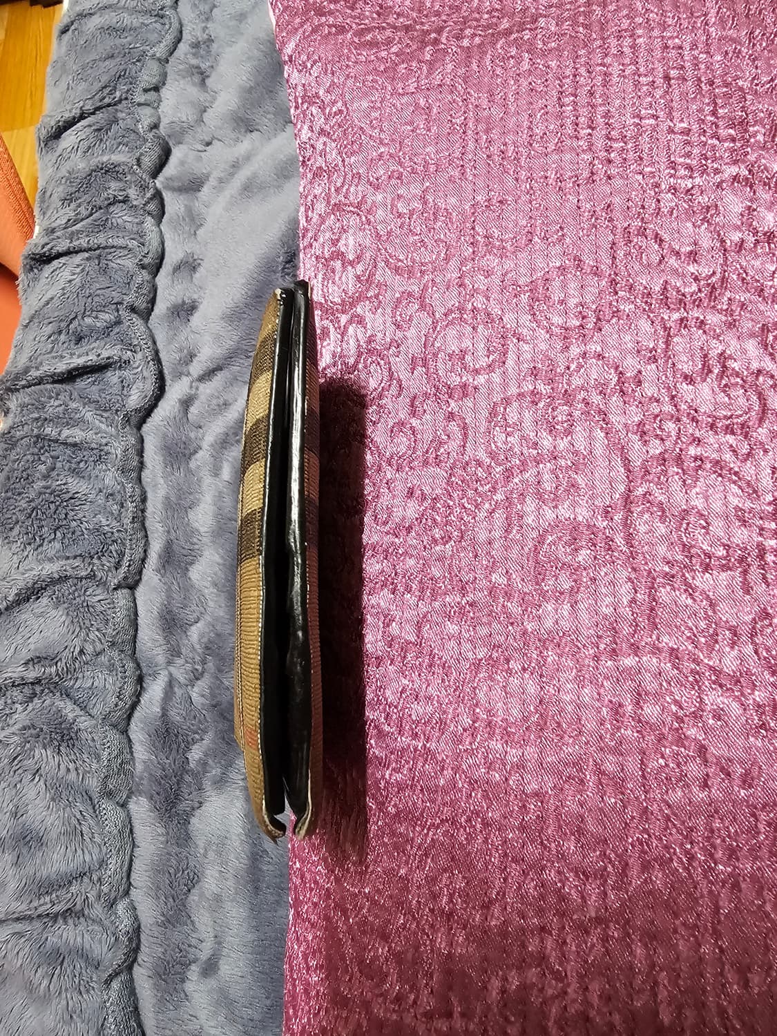 (정품) 버버리 체크 반지갑/80166111/개인/팝니다. 상품이미지9