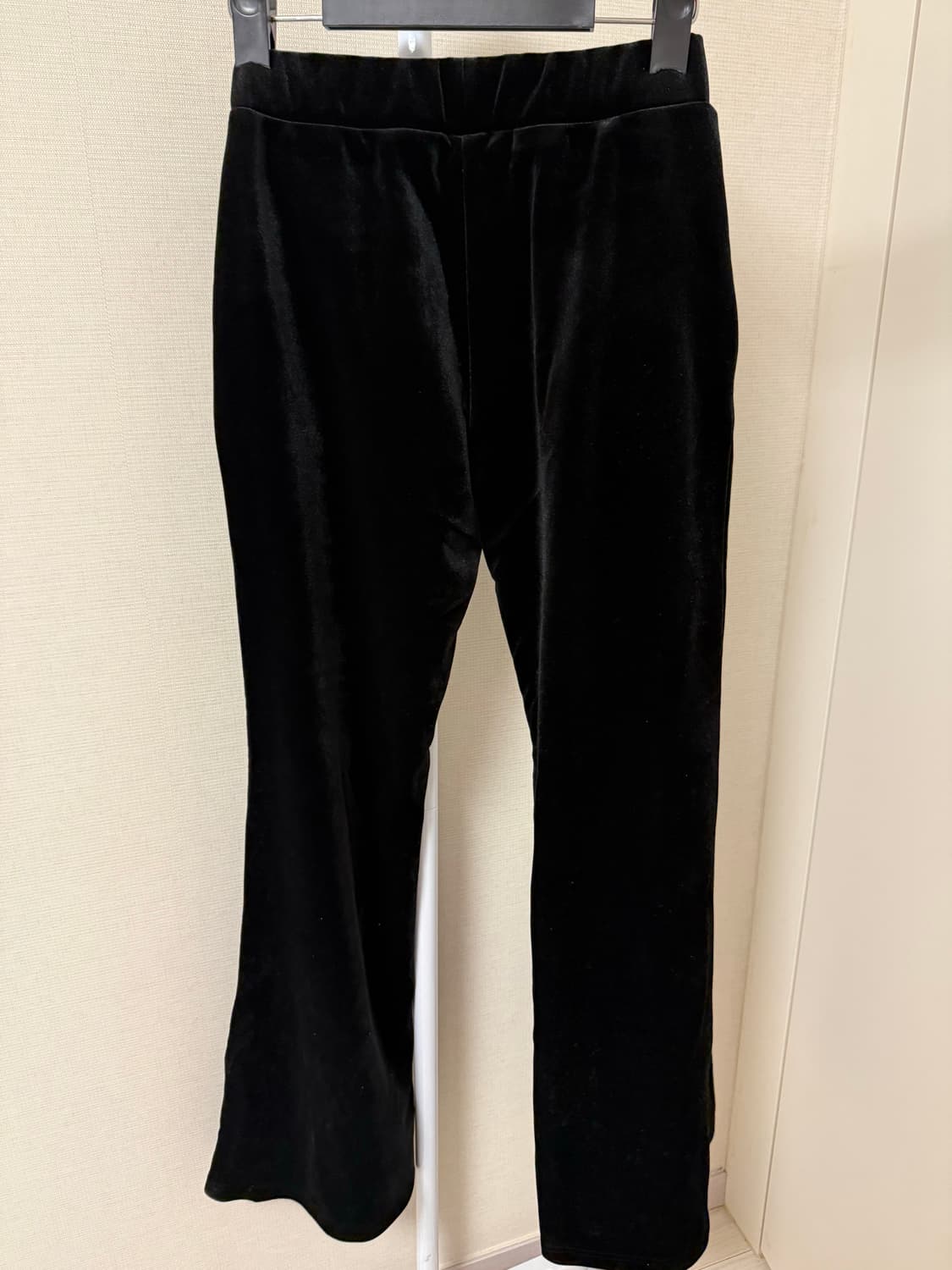 헬레네파리스 벨벳 부츠컷 트레이닝 팬츠 상품이미지2