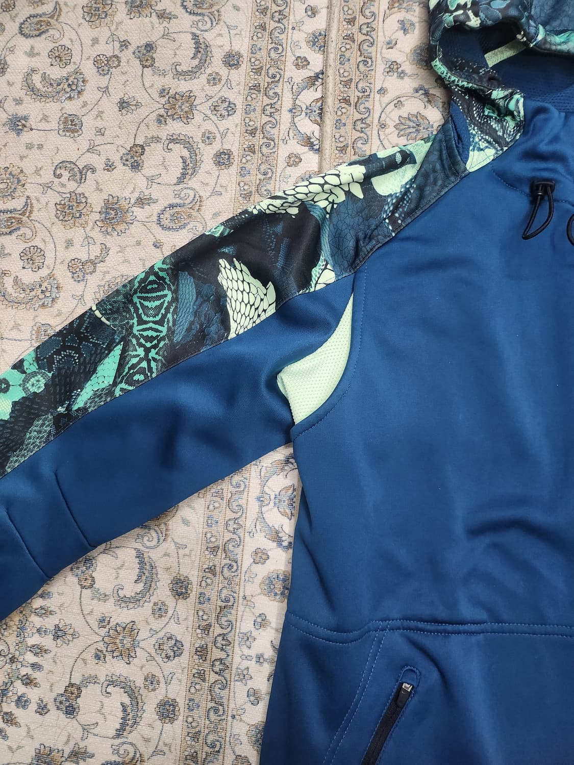 나이키 코비 브라이언트 하이퍼 엘리트 써마핏 후드집업 L 상품이미지3