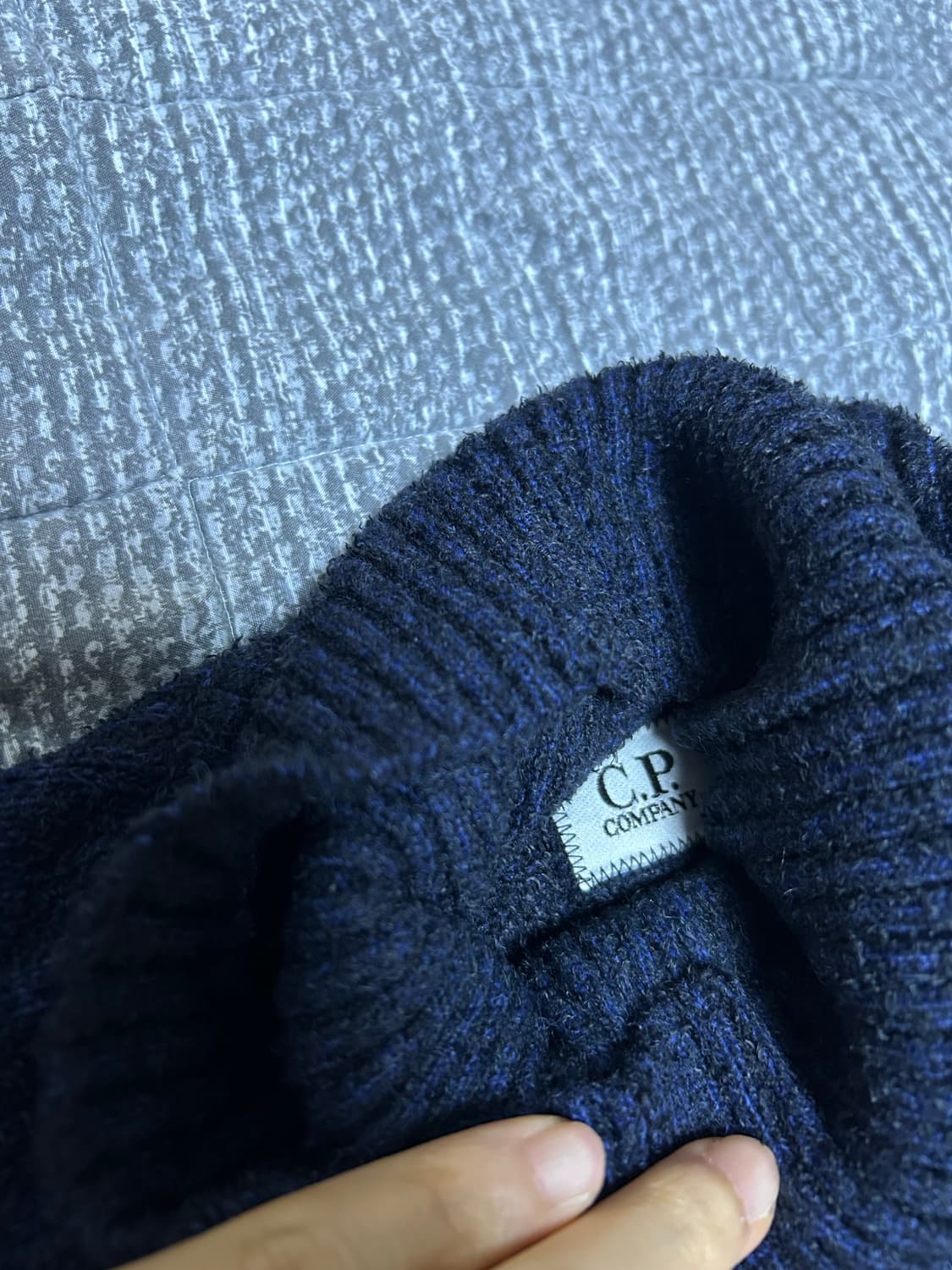 cp company 50(100-105) 니트 팝니다. 상품이미지2