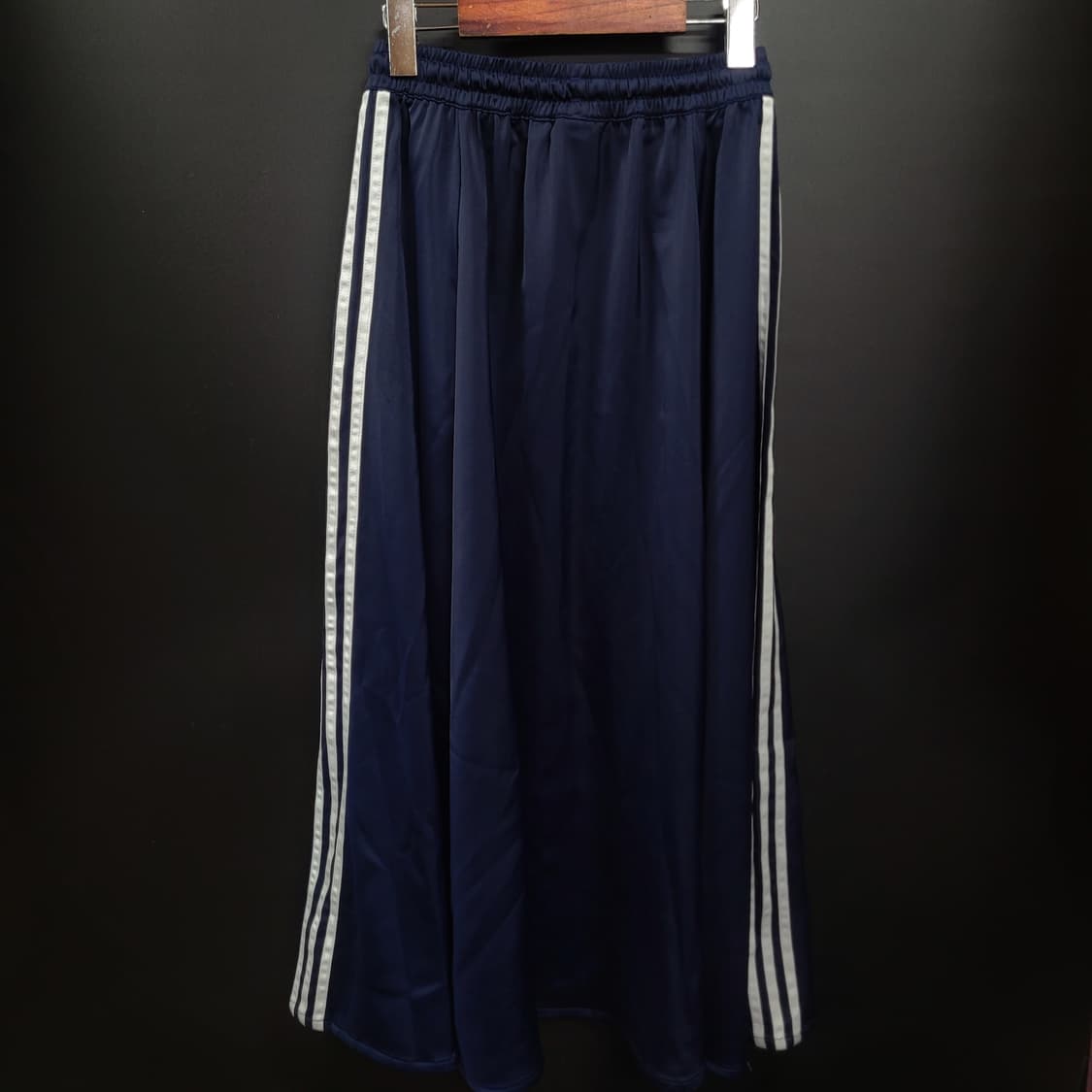 아디다스 불꽃 파이어버드 곤흰 네이비 와이드 스커트 상품이미지3