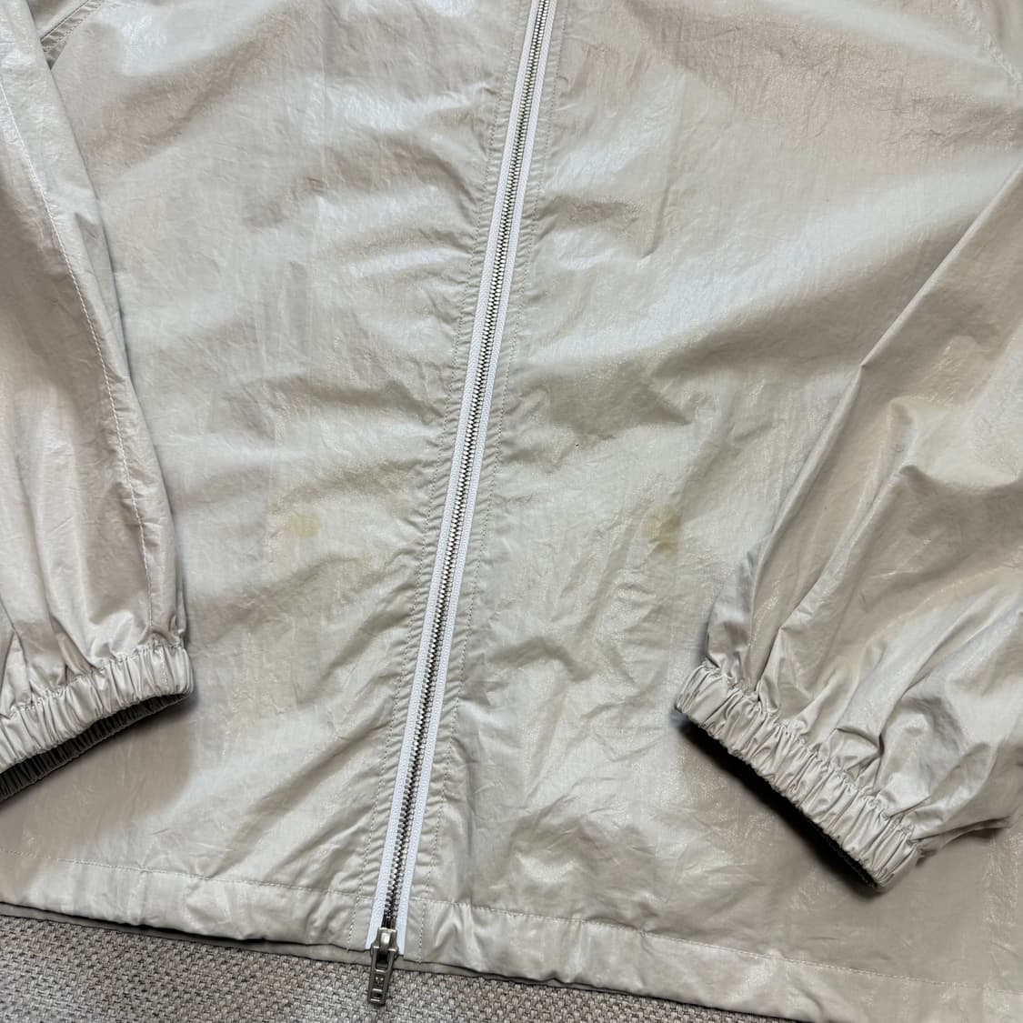 마땡킴 빅로고 코팅 바람막이 자켓 상품이미지2