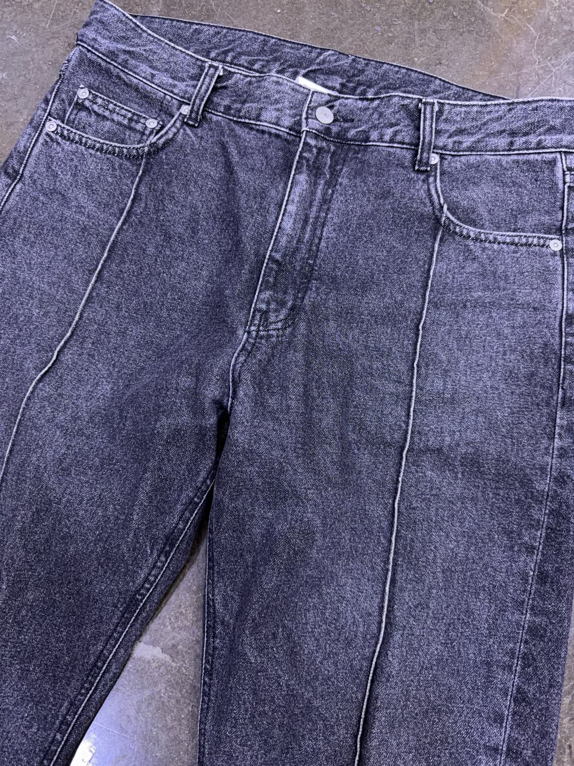 유니폼브릿지 핀턱 와이드 흑청 데님팬츠 L 상품이미지5