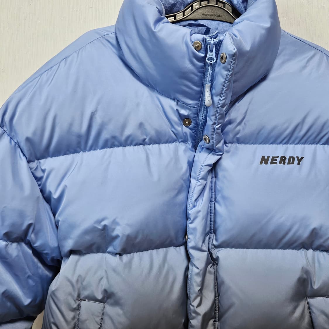 널디 머큐리 그라데이션 다운 패딩 M 상품이미지4