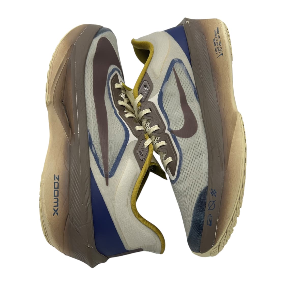 290 나이키 줌 플라이6 프리미엄 라이트 본 케이브 스톤 상품이미지2