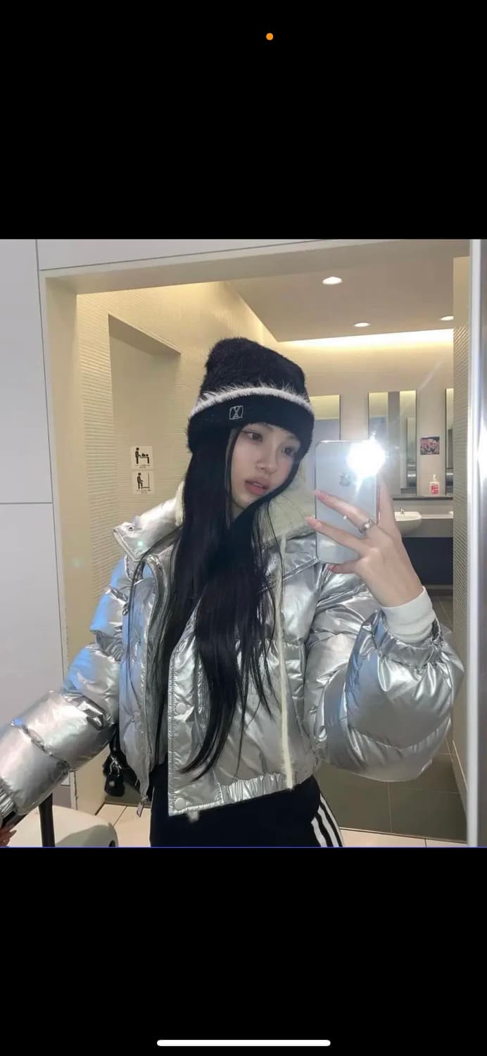 새상품급) 카키포인트 메탈 심볼 로고 패딩 상품이미지7