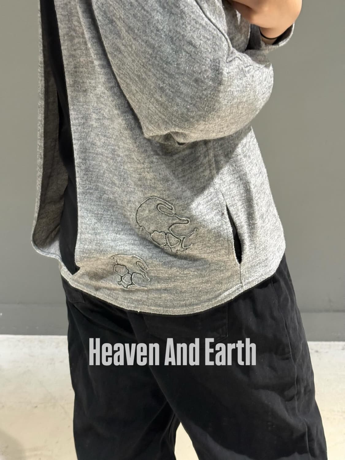 Heaven And Earth skull point slit top 상품이미지1