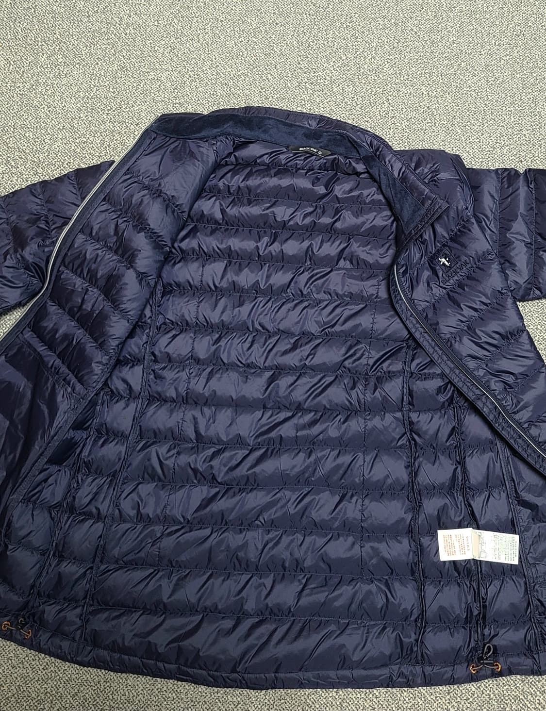 블랙야크 여성 경량 구스다운 패딩 95 네이 정사이즈  상품이미지5