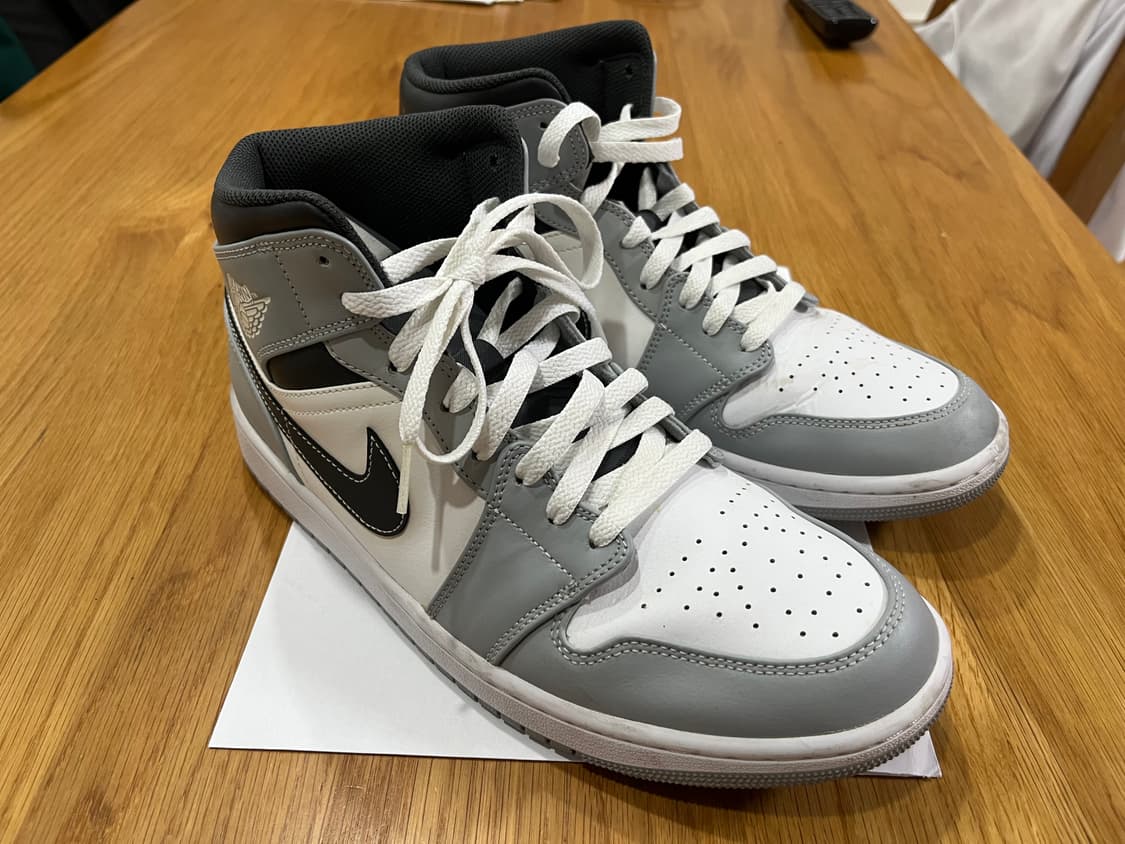 나이키 에어 조던 1 미드 그레이/화이트 Size 285 상품이미지1
