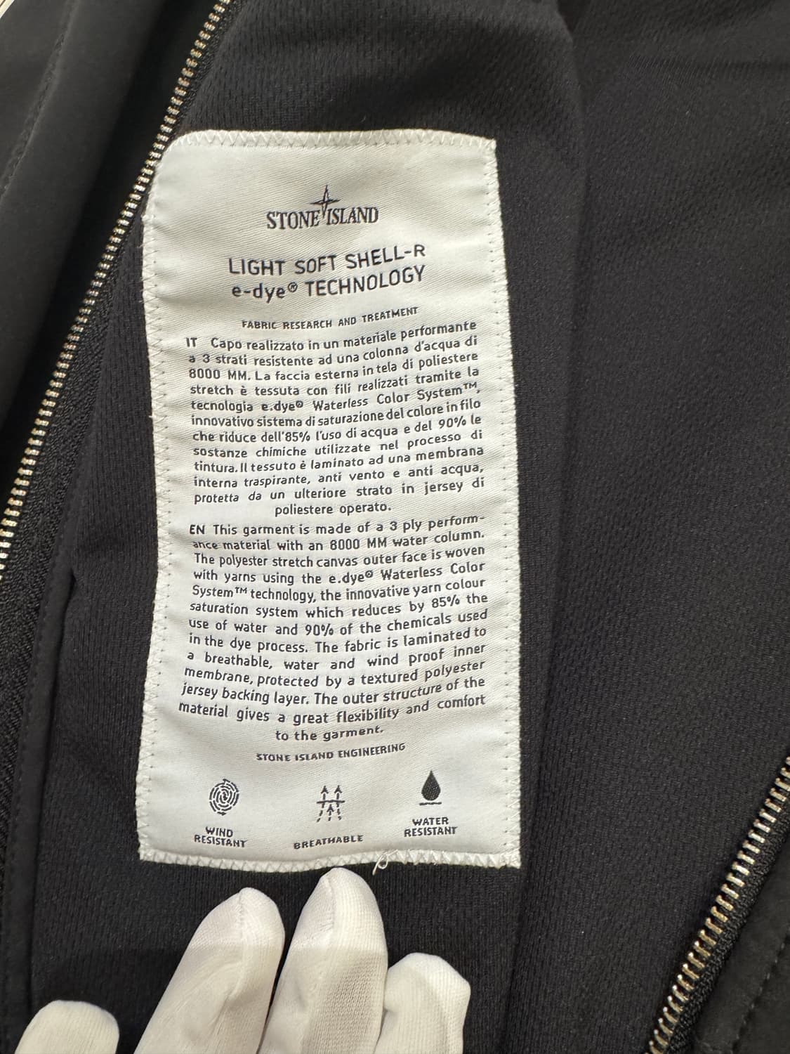 [정품] 스톤아일랜드 소프트쉘 블랙 M 상품이미지4