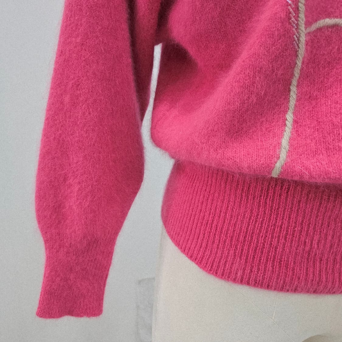 앙고라 핑크 플라워 자수 니트 상품이미지6