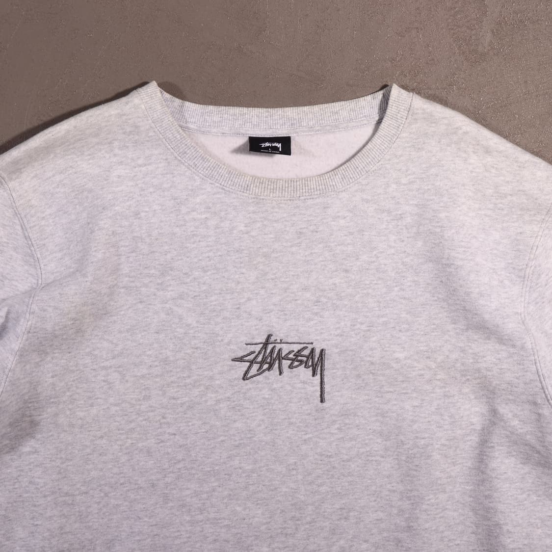 스투시 자수로고 스웻셔츠  상품이미지2