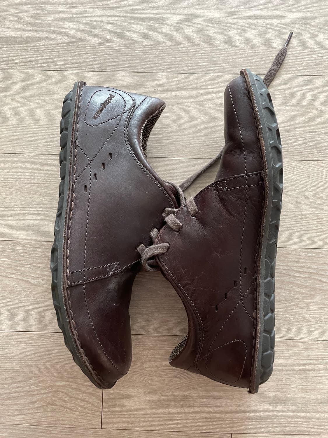 파타고니아 loulu 룰루 레더 슈즈 벨벳 브라운 상품이미지3