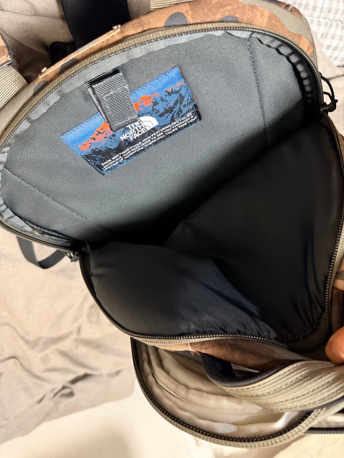 노스페이스  보레알레스 카모 백팩 상품이미지7