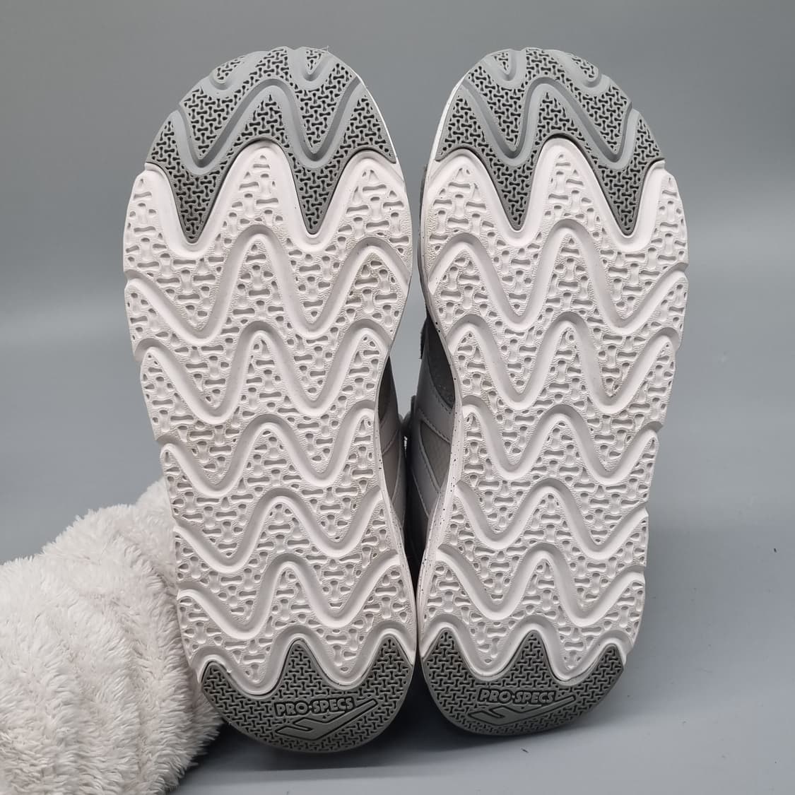 프로스펙스 케이나인 여성운동화240  상품이미지3