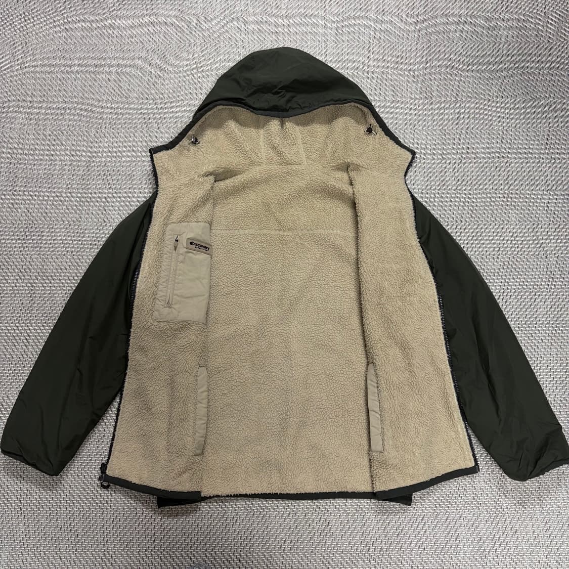 (110)디스커버리 양면 후드집업 상품이미지3