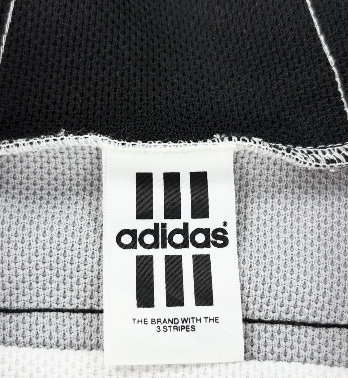 아디다스 x 데상트  90‘s 후드 반집업 져지 상품이미지3