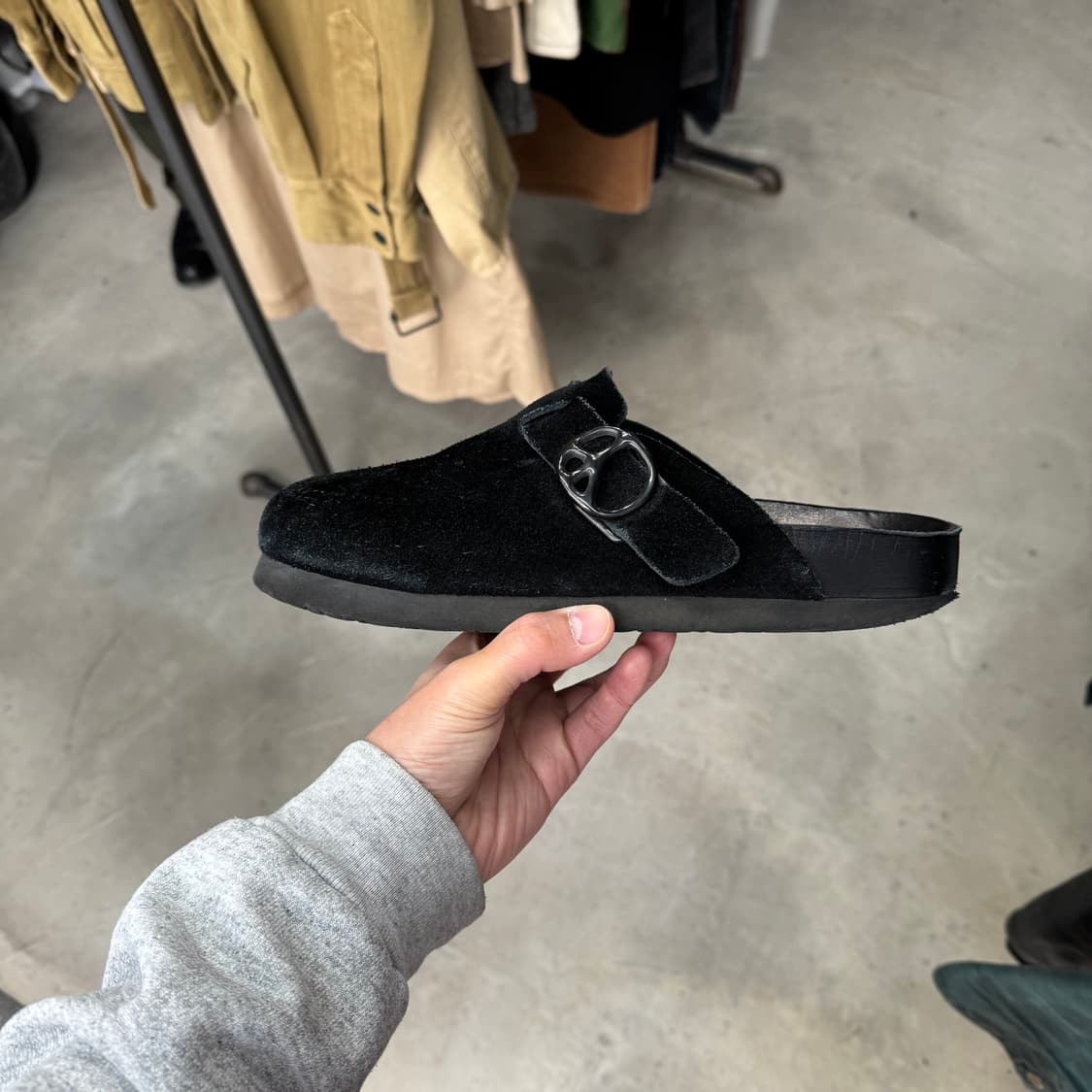 [size 8] 니들스 스웨이드 클로그 블랙  상품이미지2