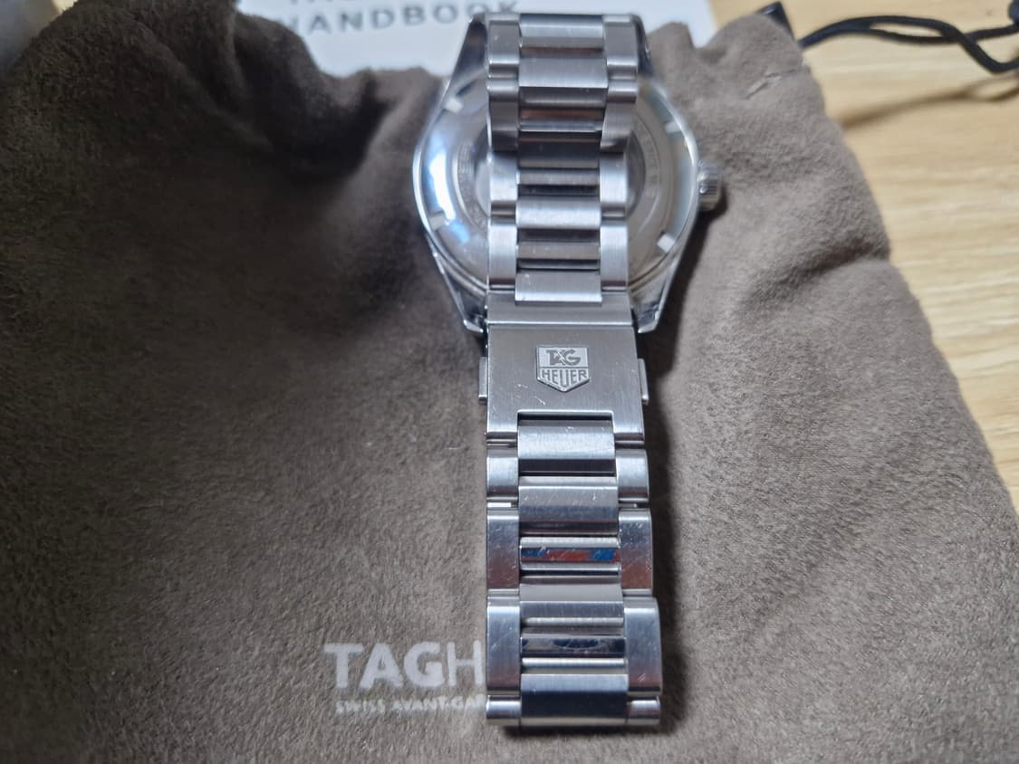 태그호이어 까레라 데이데이트 화이트 골드 오버홀 완료 상품이미지4