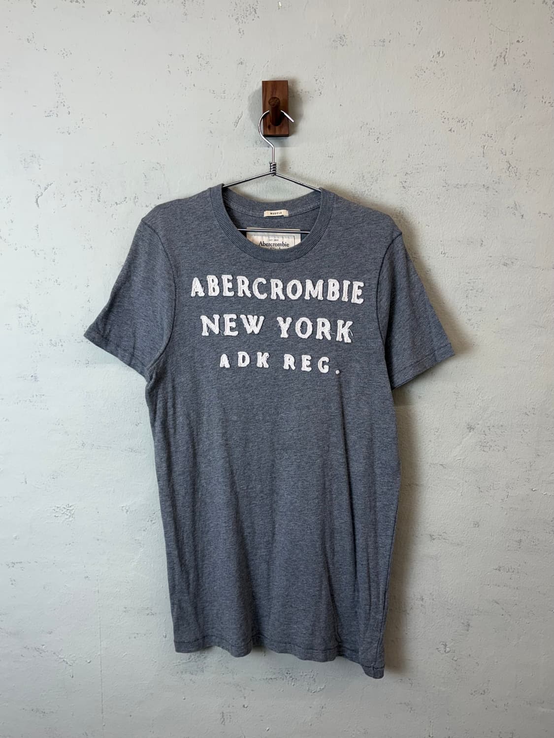 아베크롬비 머슬핏 그레이 반팔티 상품이미지1