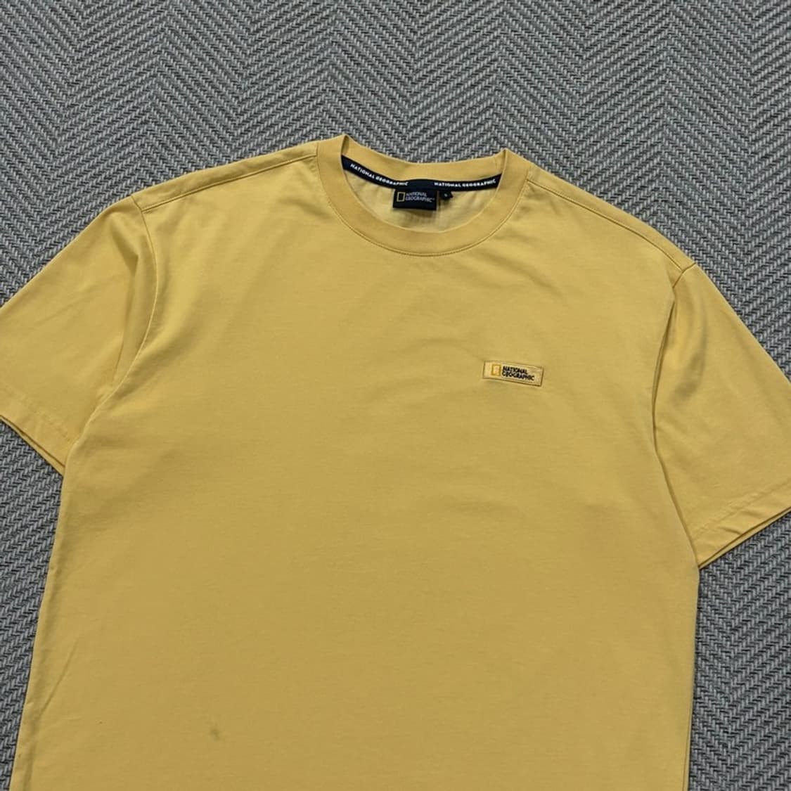 내셔널지오그래픽 로고자수 티셔츠 v2752 상품이미지3