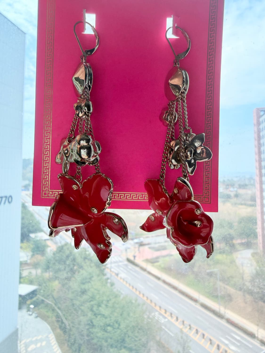 Versace for H&M 콜라보 플라워 드롭 귀걸이 한정판 상품이미지3