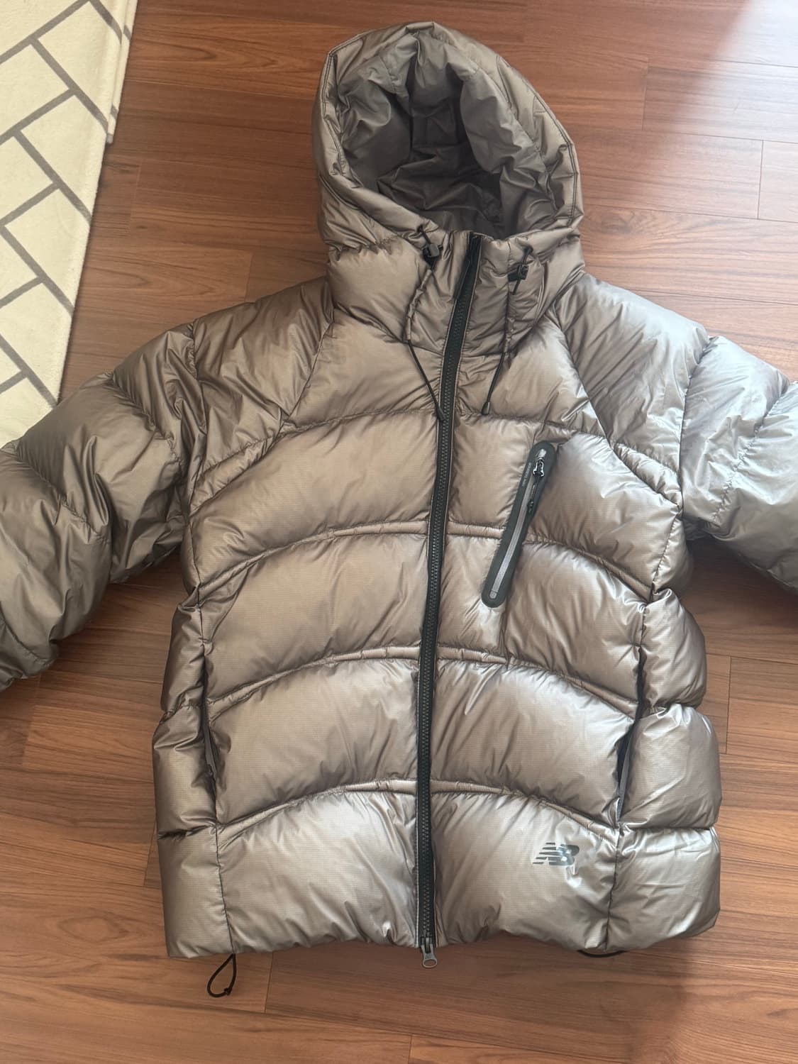 뉴발란스 UNI 플라잉77 후드 헤비 구스다운 그레이 M 상품이미지1