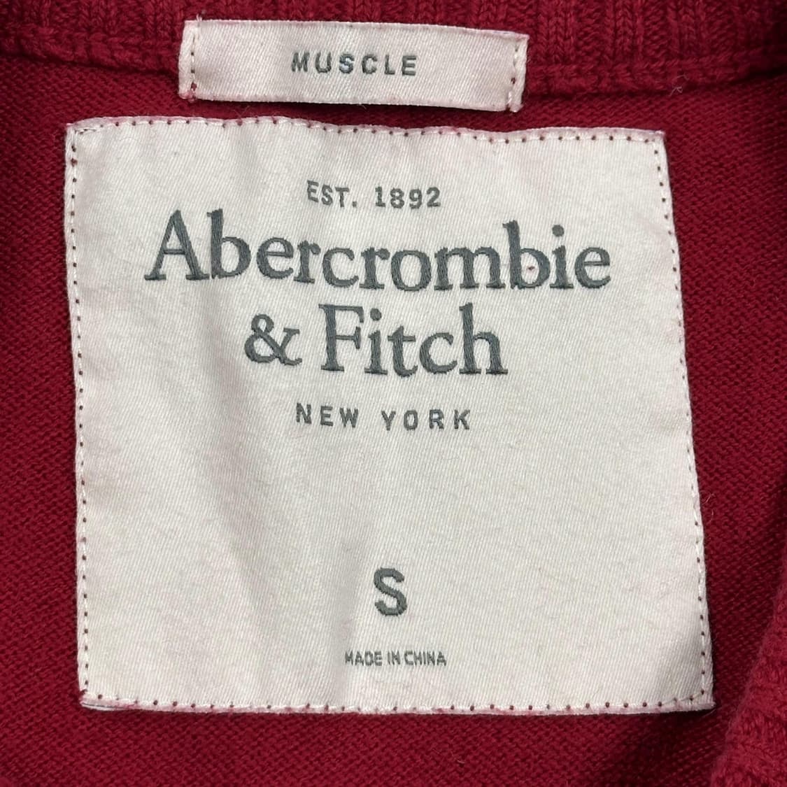 아베크롬비 피치 뉴욕 레드 니트 (S 여성추천) 상품이미지5