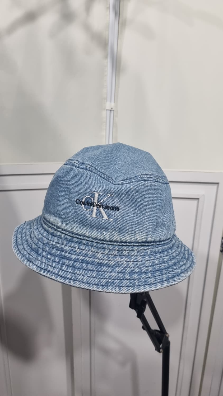 켈빈클라인 청 벙거지모자 L사이즈 컨디션10/8 상품이미지1