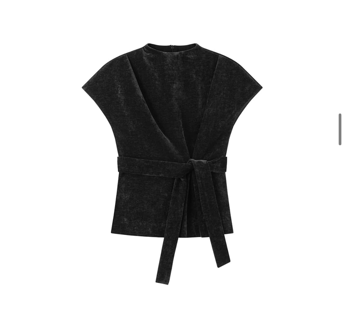 (새상품)(S) 드로우핏 우먼 딜리아 턱 벨벳 탑 [BLACK] 판매 상품이미지5