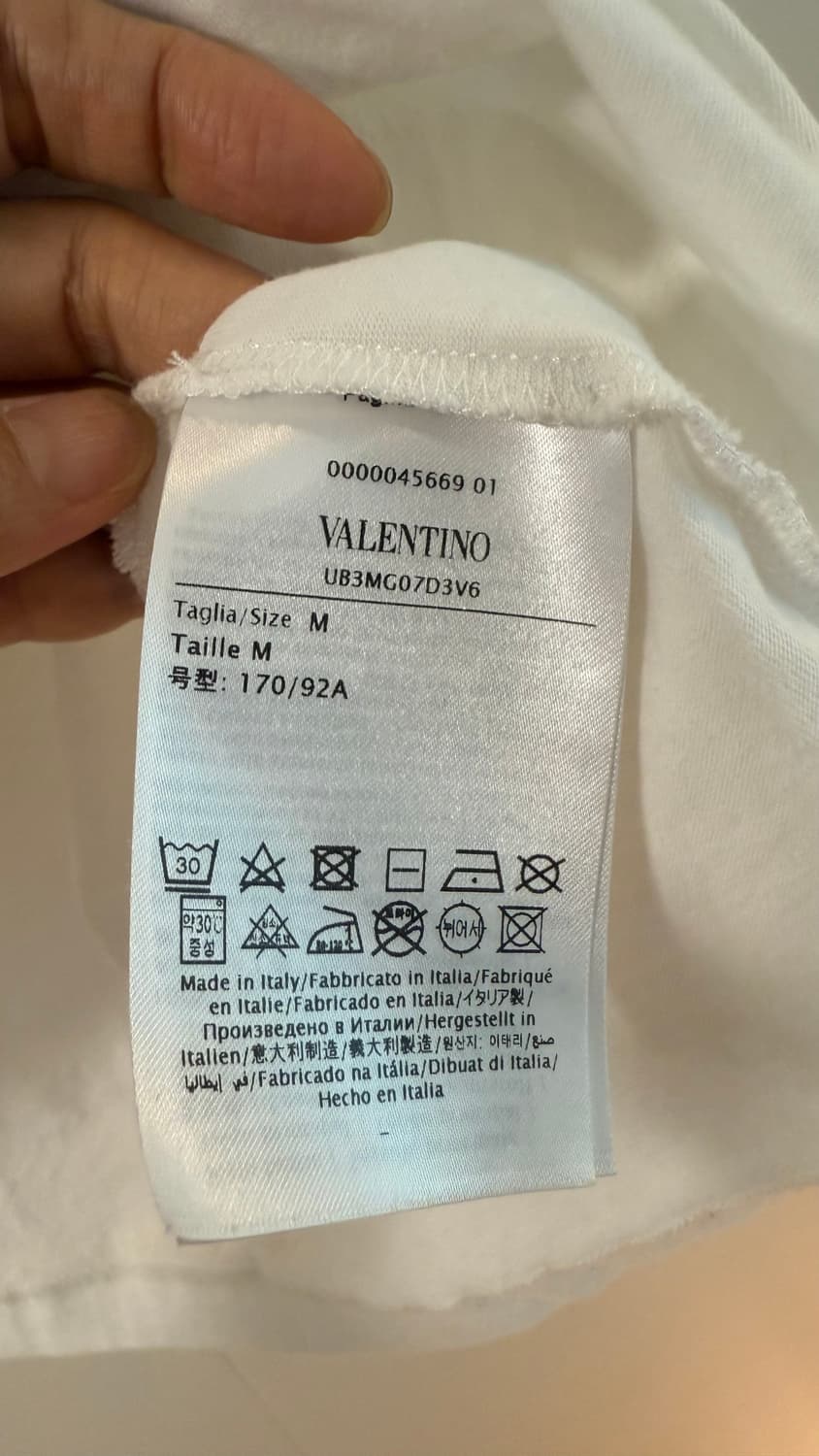 Valentino 발렌티노 VLTN 흰색 반팔티셔츠 상품이미지4