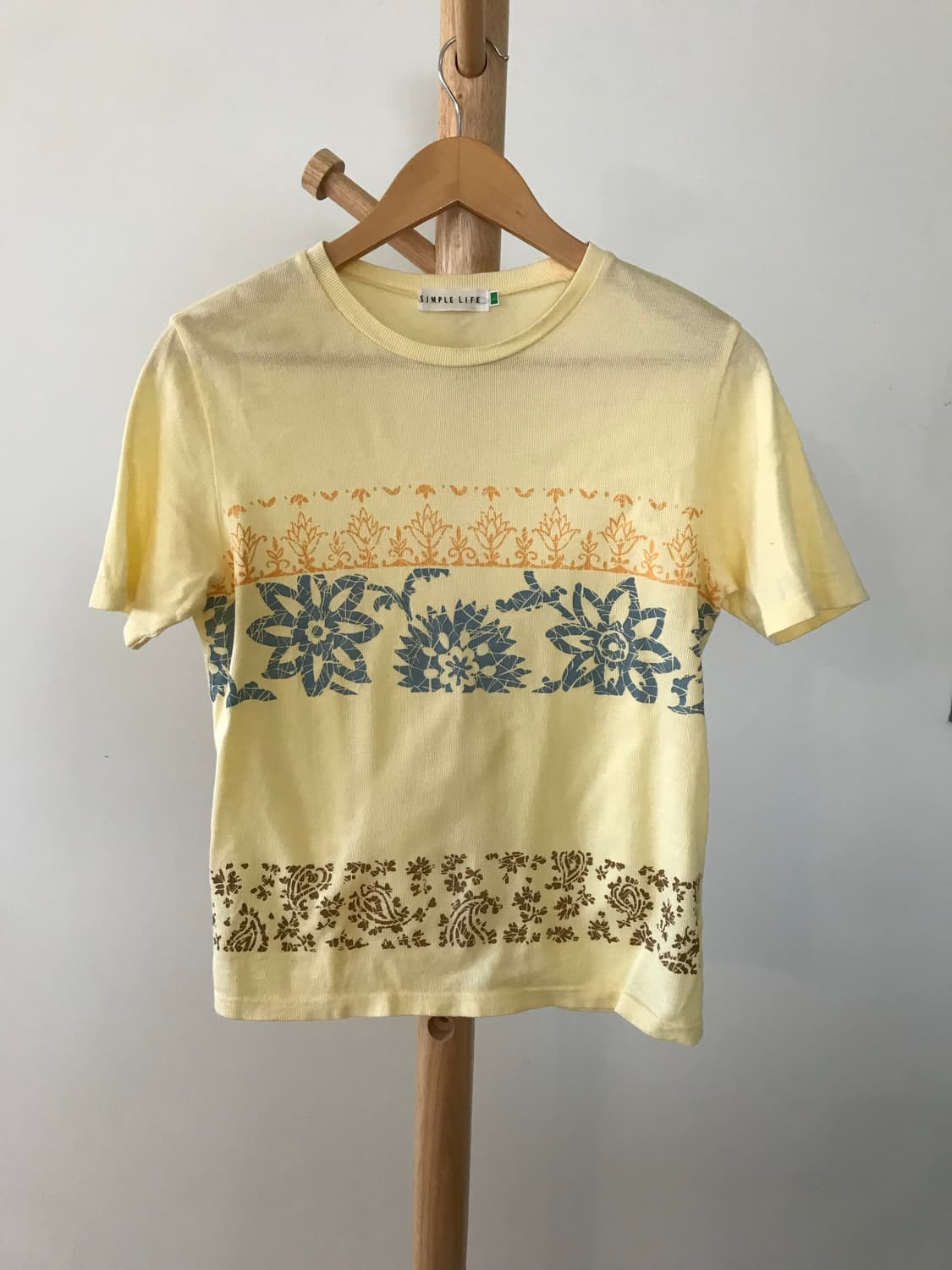 모리걸 옐로우 티셔츠 상품이미지1