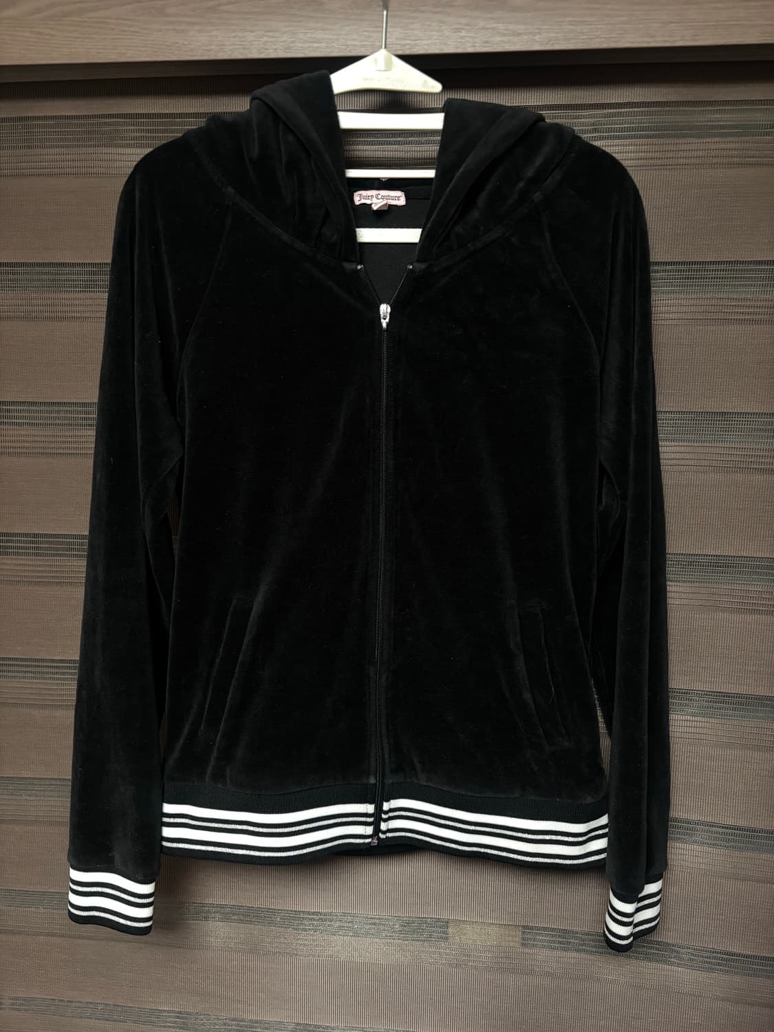 쥬시꾸뛰르 벨벳 후드집업 상품이미지1