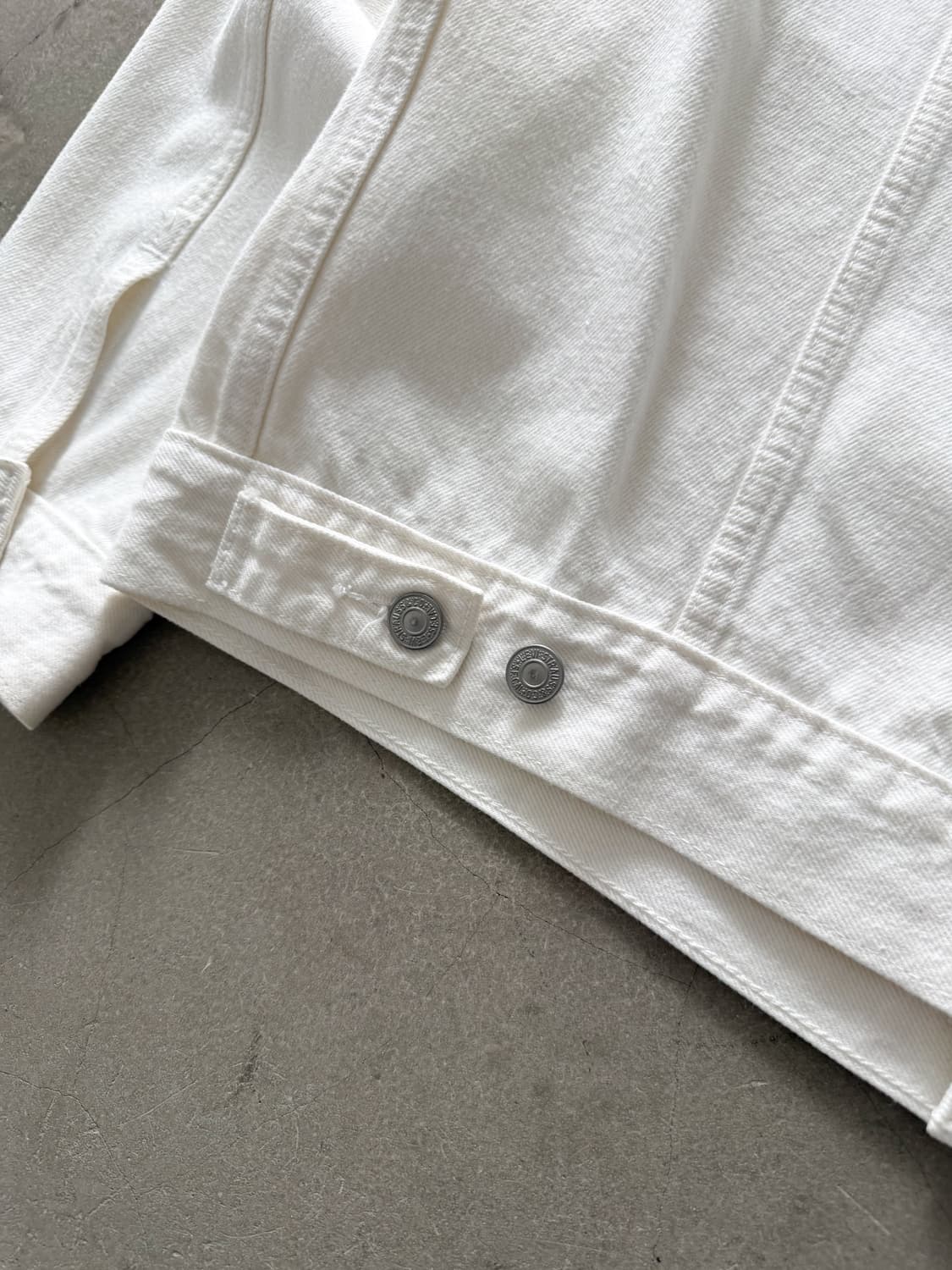 Levi's Red Tab White Denim Trucker Jacke 상품이미지7