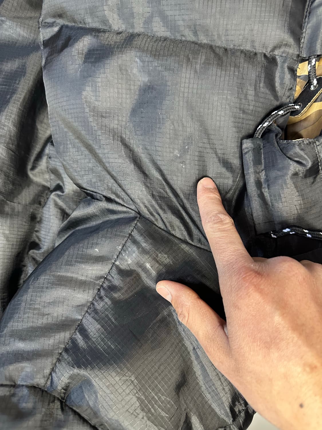 오프화이트 블랙 패딩 점퍼 상품이미지10