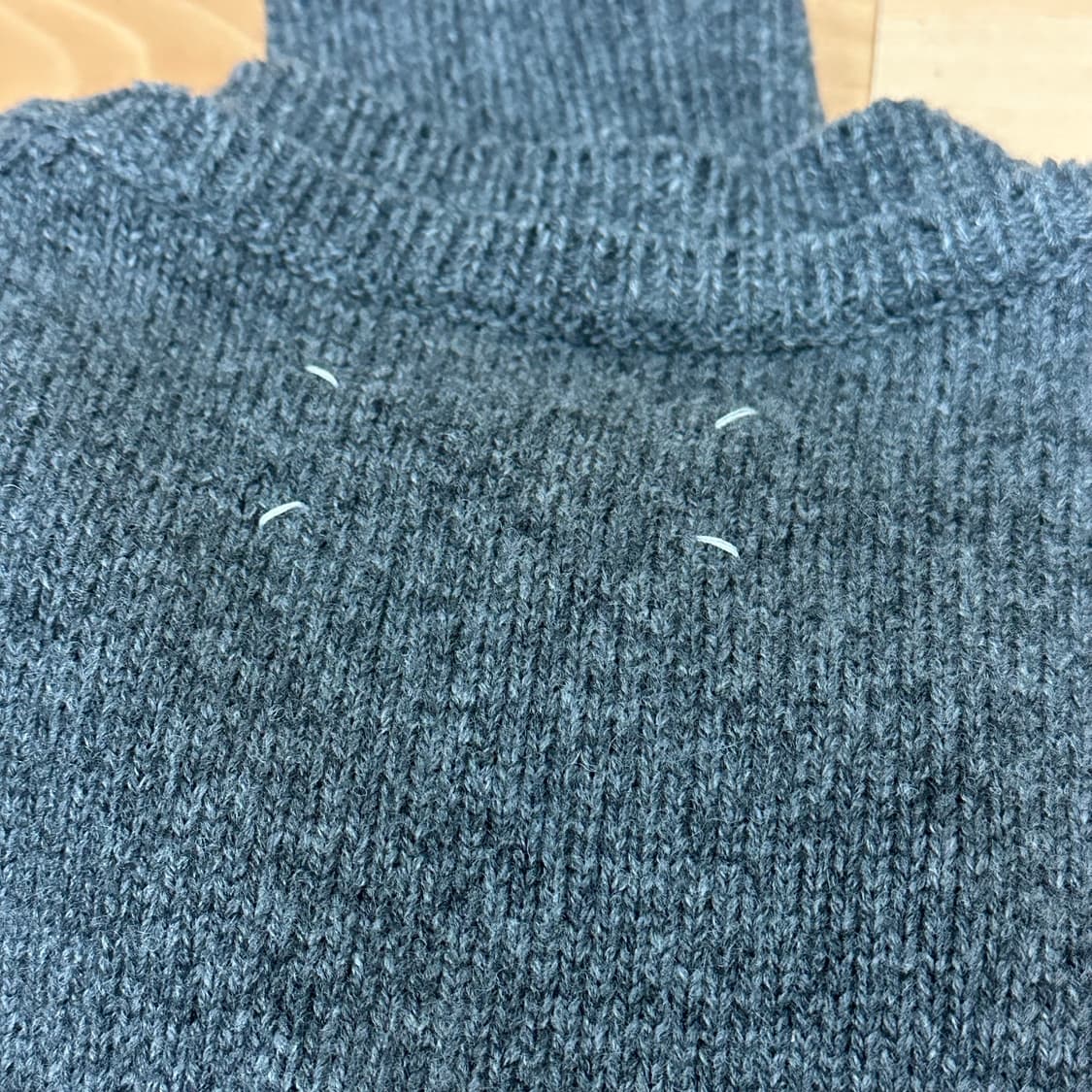 마르지엘라 백 스트치 니트 미드움 그레이 L 상품이미지6