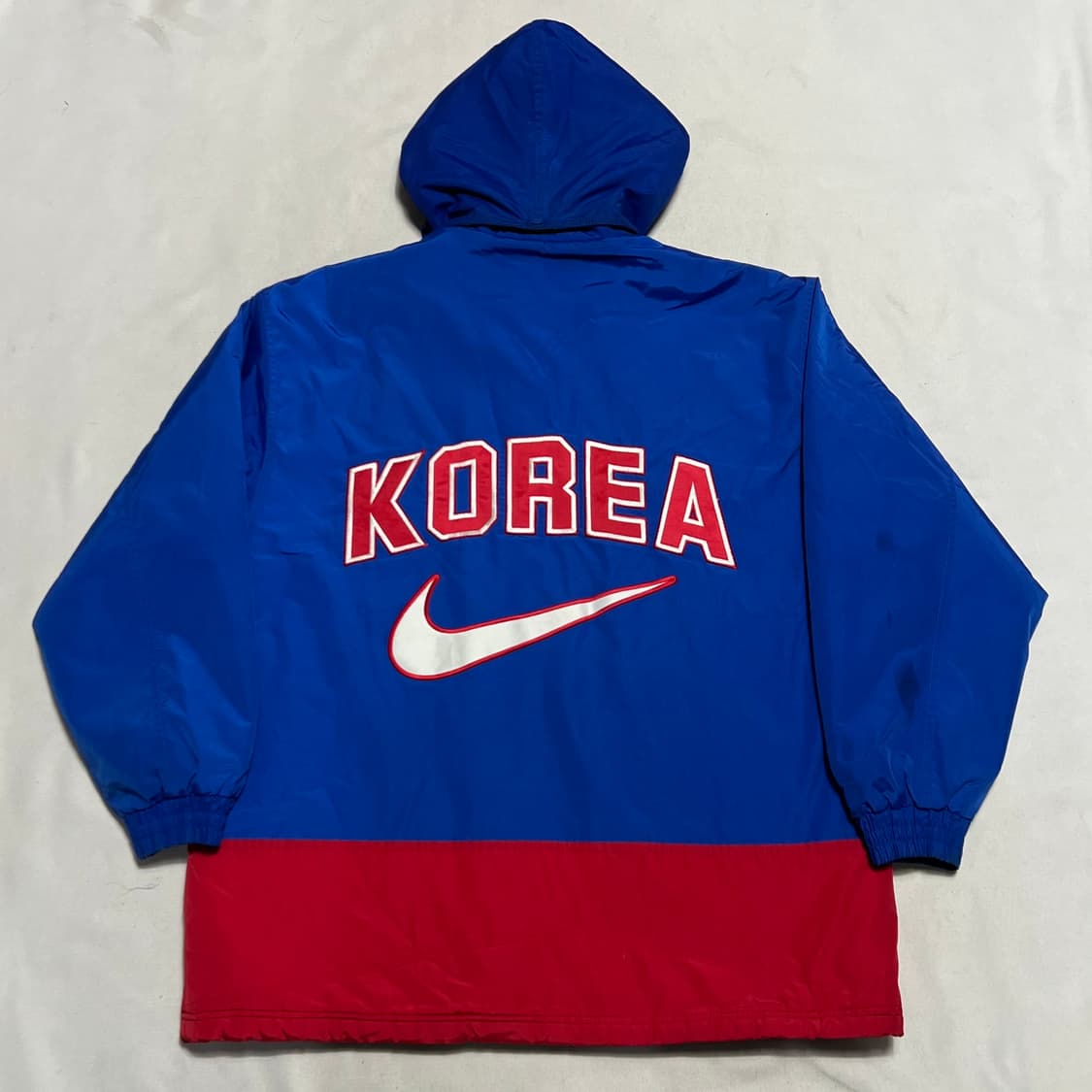 105 나이키 코리아 빅로고 블루 레드 배색 점퍼 상품이미지2