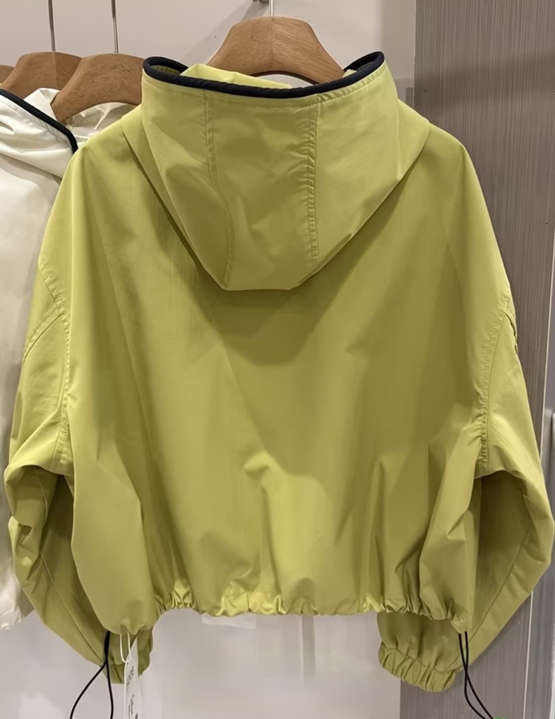 바람막이 후드 자켓 상품이미지3