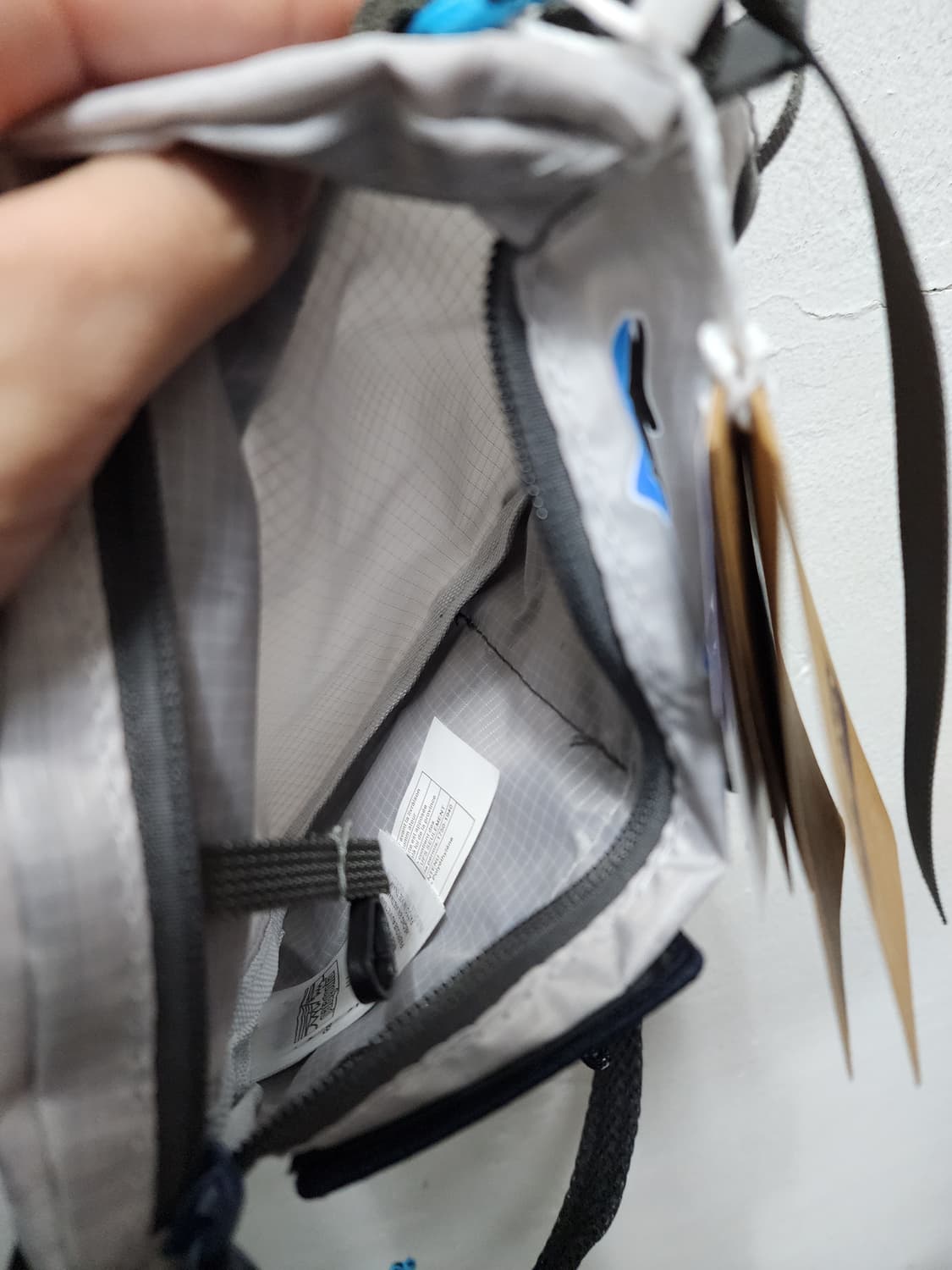 (새상품) 파타고니아 블랙/그레이 2개 울트라라이트 사코슈 크로스백 상품이미지7