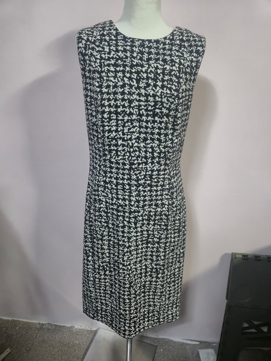 캘빈클라인 블랙 패턴 원피스 사이즈 8 상품이미지1