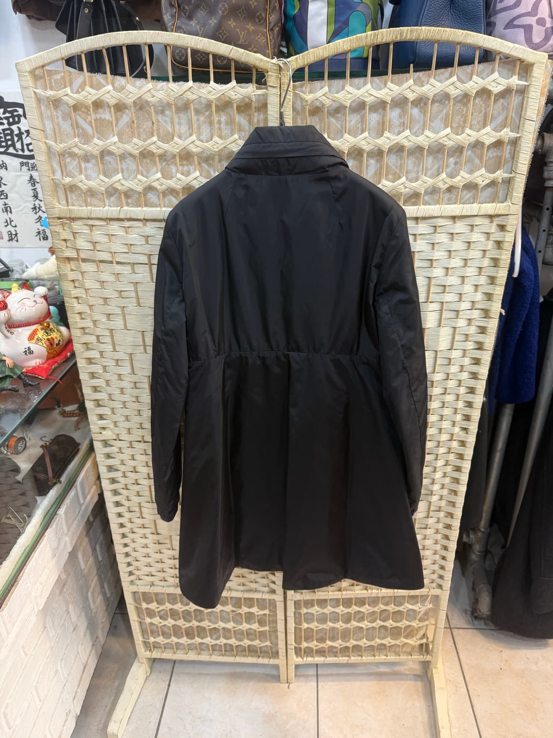 42/55 정품 프라다 경량패딩 팝니다 상품이미지7