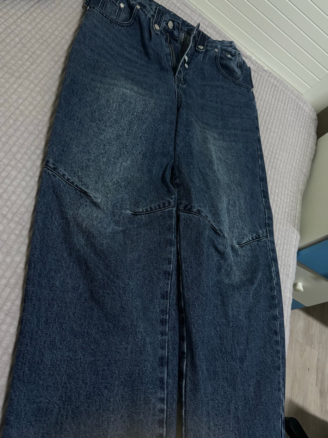 더 바이닐 하우스 CURVED DENIM PANTS BLUE 상품이미지2