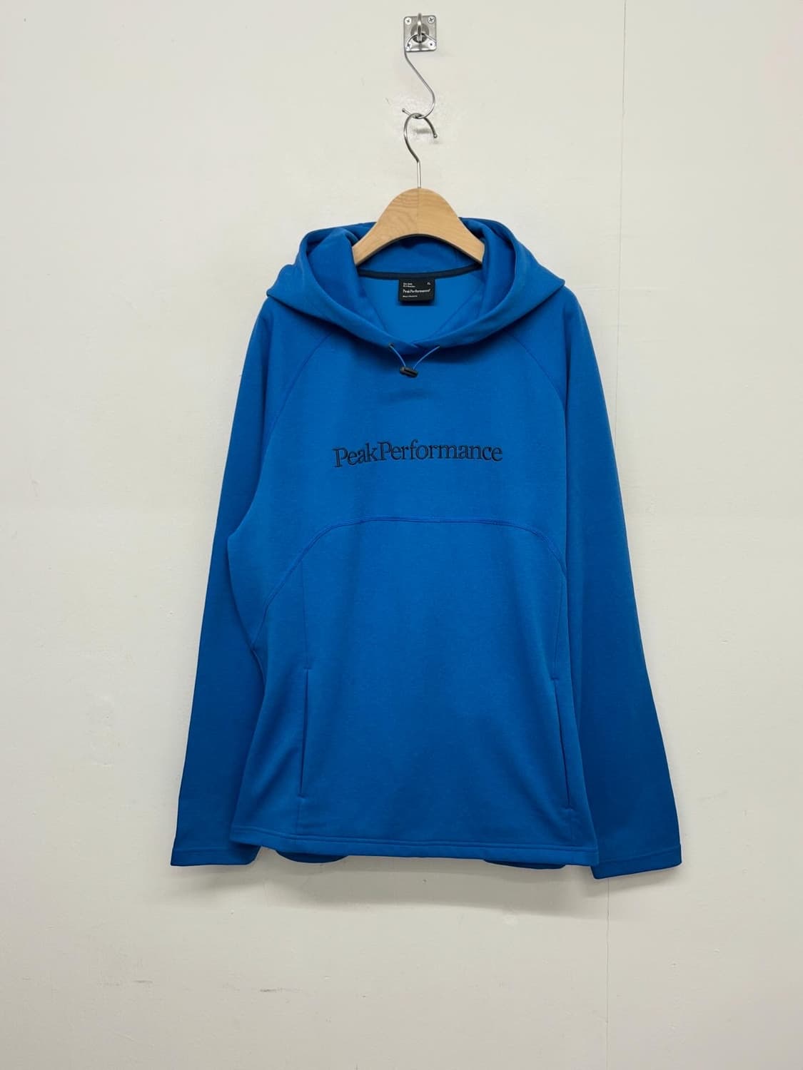 피크퍼포먼스 블루 후드티 상품이미지1