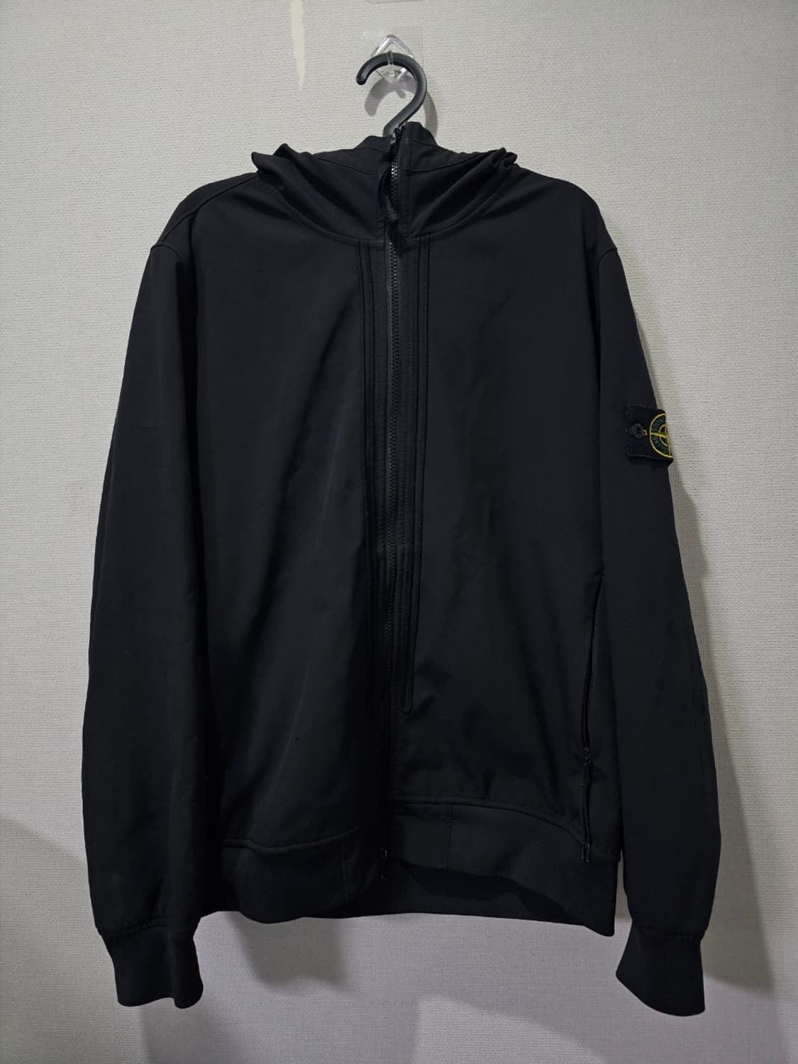 정품 스톤아일랜드 22SS 소프트쉘 후드 자켓 95 /M 상품이미지1