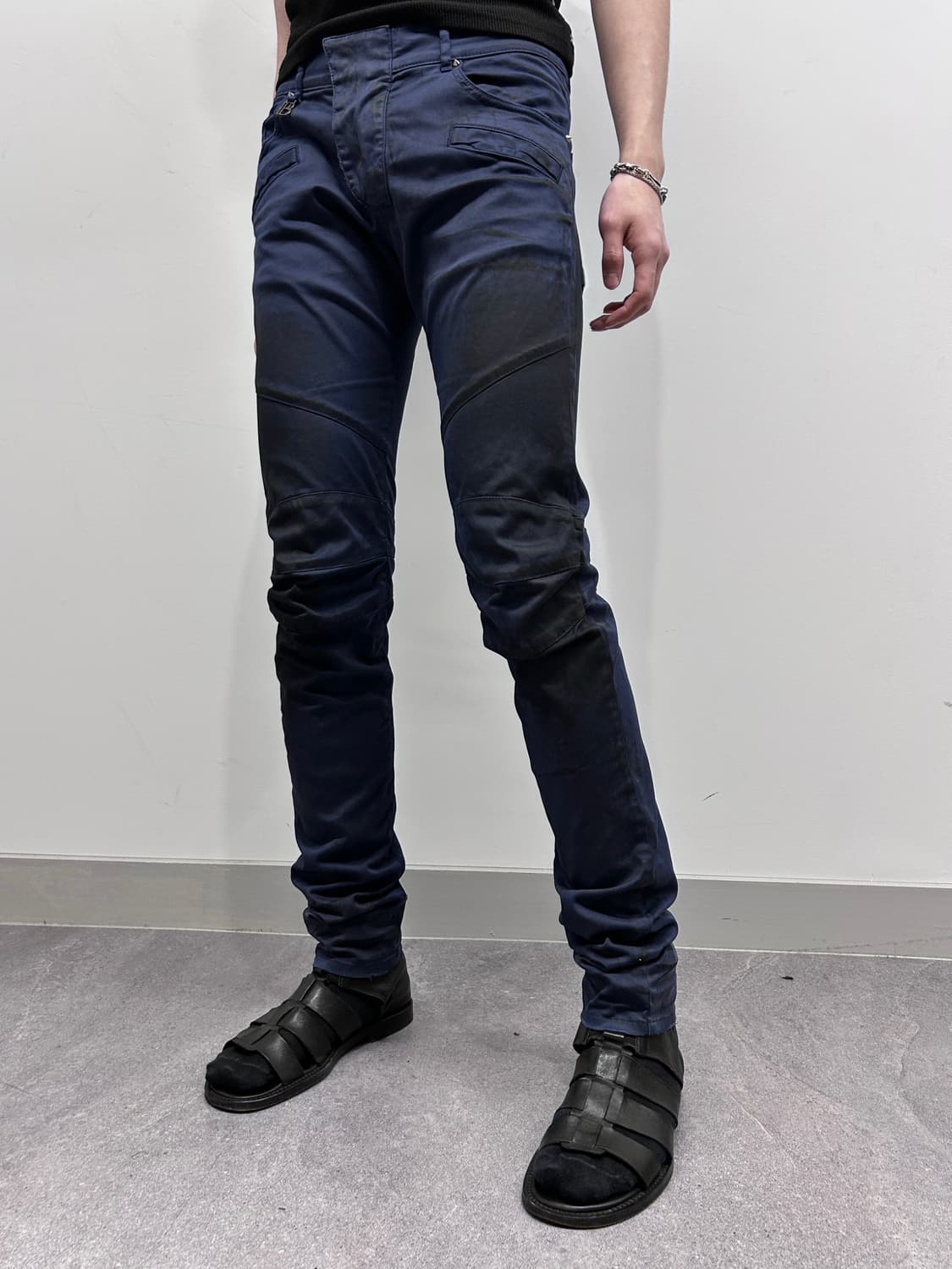 피에르 발망 오일 워싱 슬림 바이커 팬츠 상품이미지8